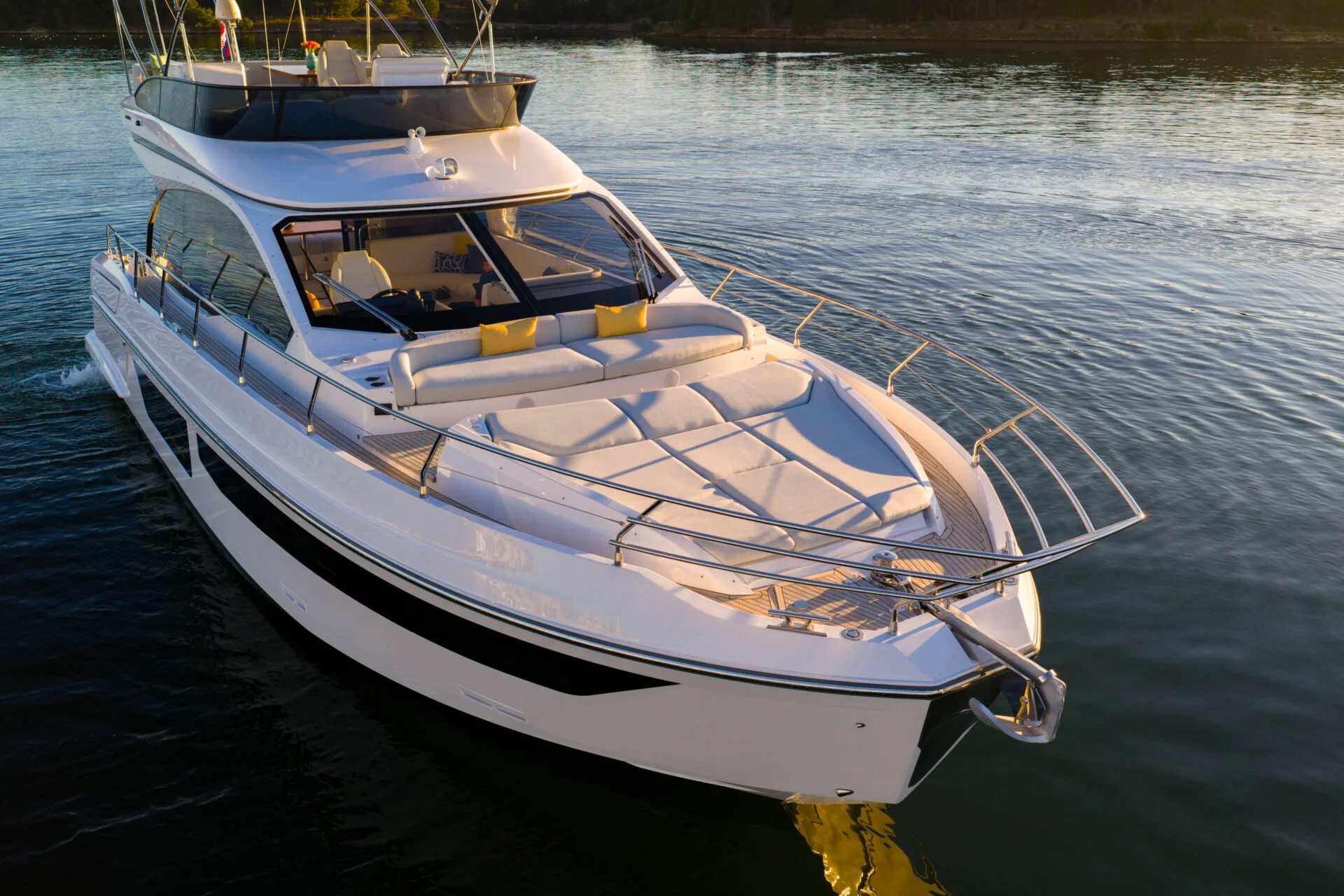 Azimut 53 Fly - Nalu - Sundeck