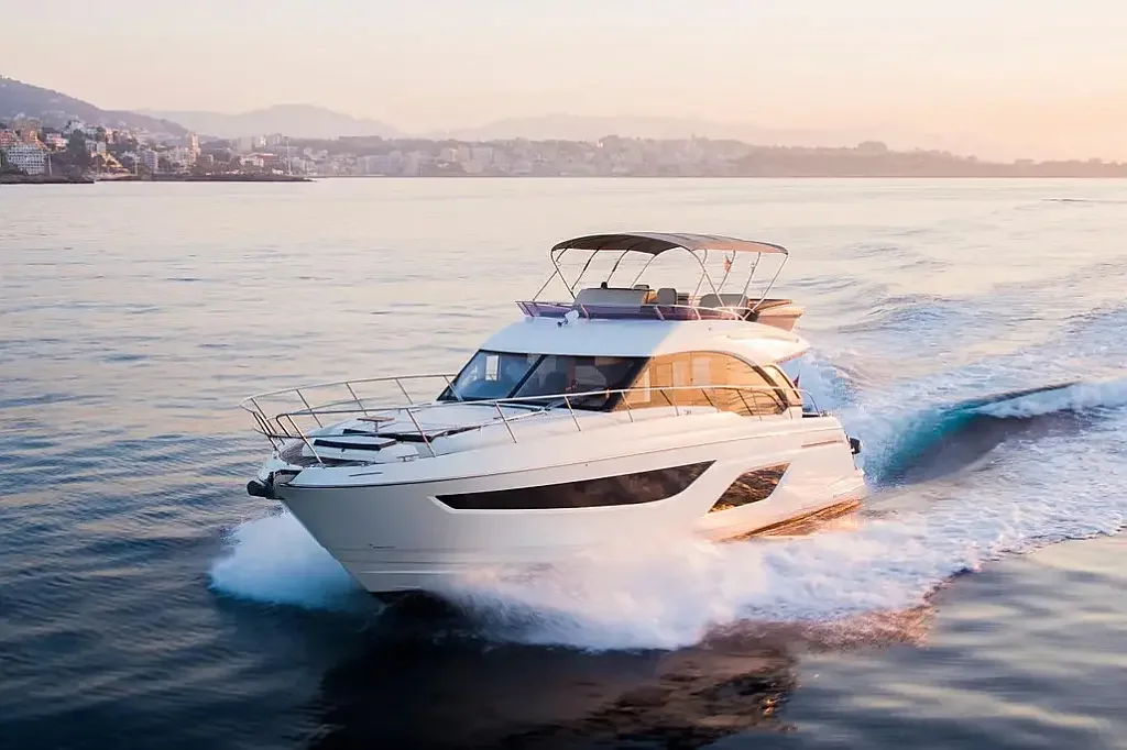 Bavaria R55 Fly Ela - in Kroatien