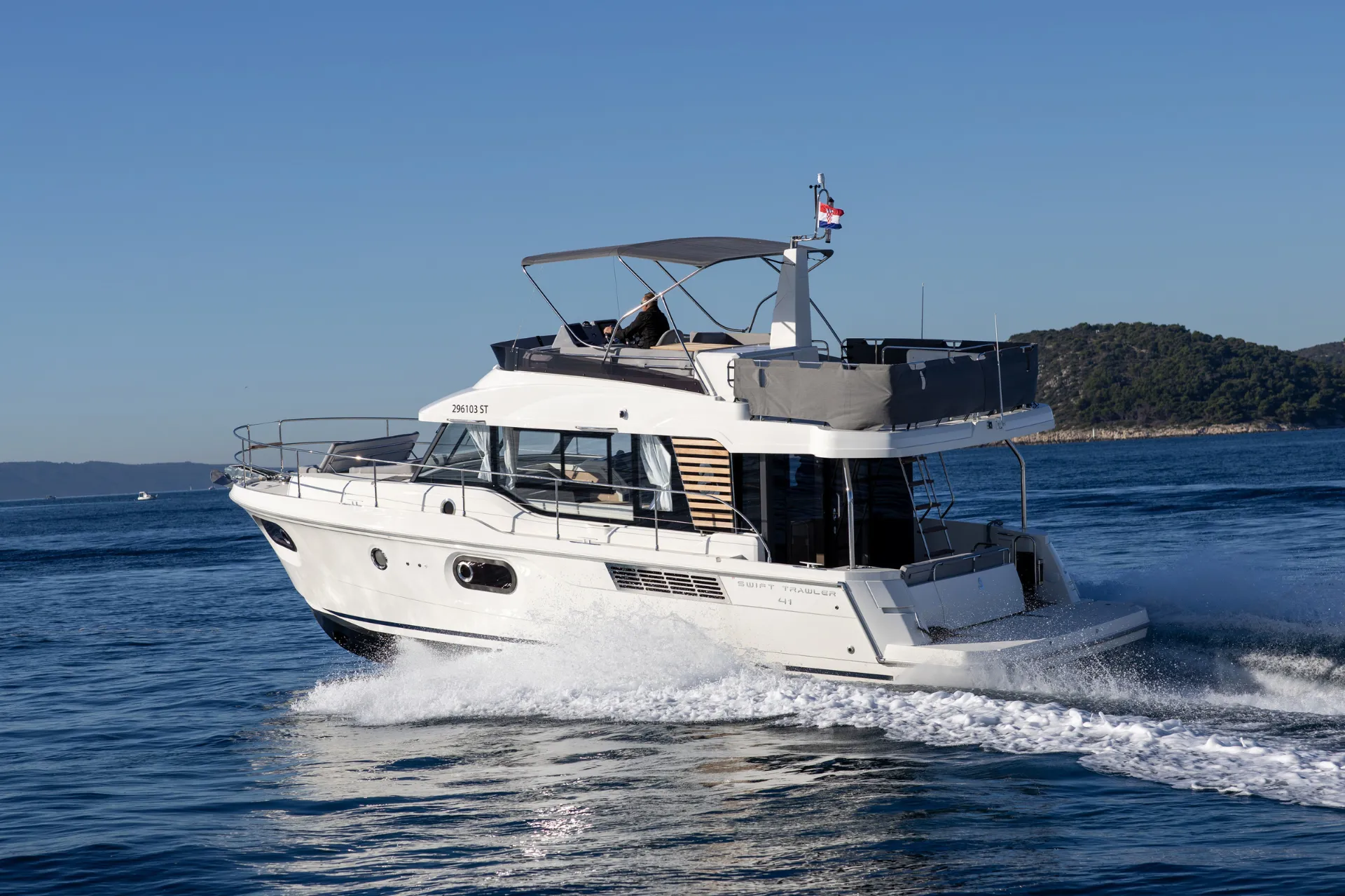Motoryacht Charter: Swift Trawler 41