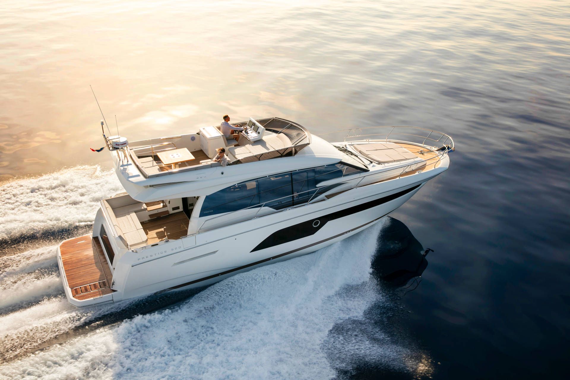 Motoryacht mieten: Prestige 520 Fly