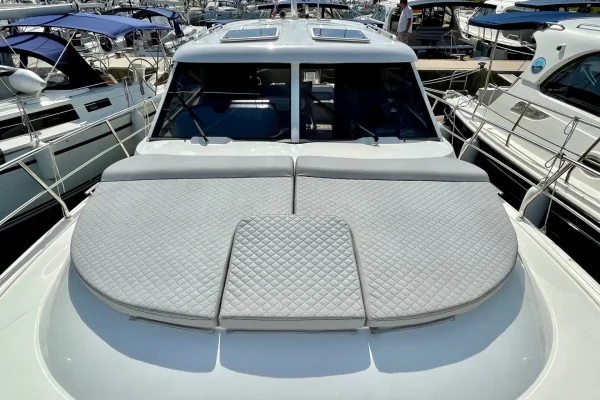 Adriana 36 Iris Sukosan