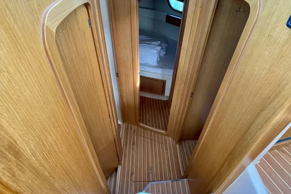 Adriana 36 Iris Sukosan