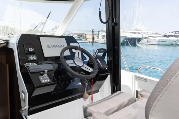 Antares 11 OB - Falcon