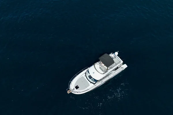 Motoryacht in Split: Antares 11 Fly - Desire