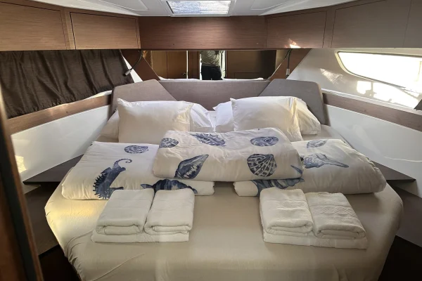 Antares 11 Fly - Desire Masterkabine