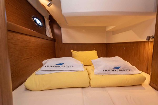 Antares 36 Capricorn