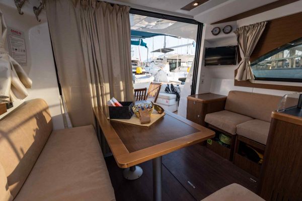 Antares 36 Capricorn