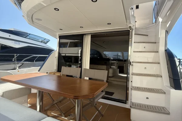 Azimut 53 Fly - White