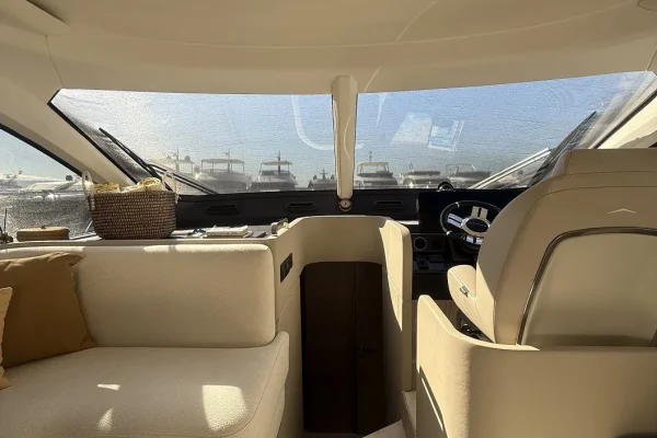 Azimut 53 Fly - White