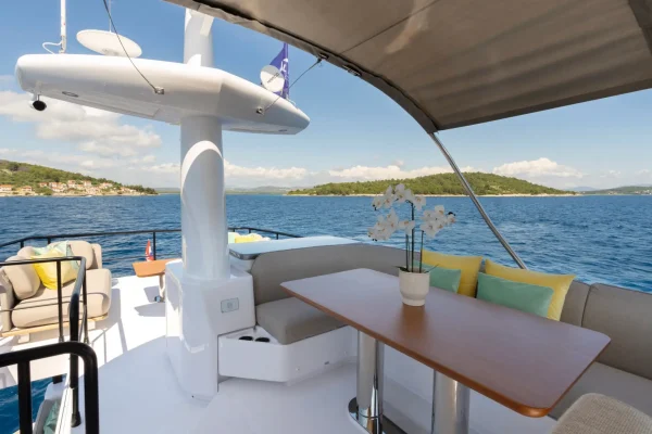 Azimut Magellano 60 - Olivia - Flybridge