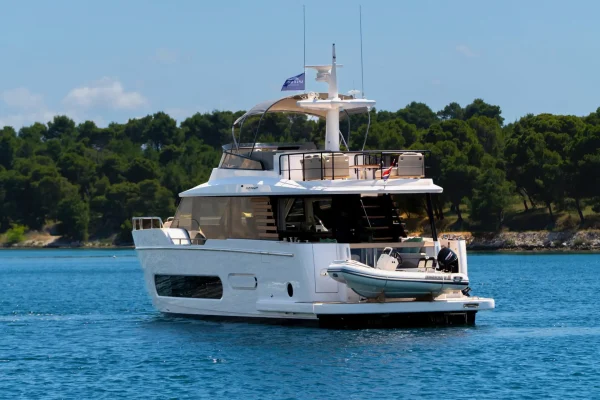 Azimut Magellano 60 - Olivia in Kroatien