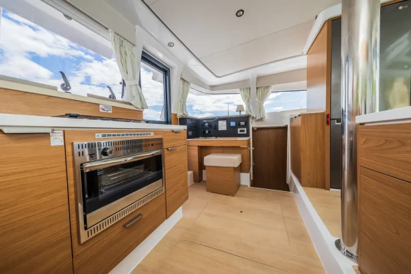 Katamaran mieten: Bali 4.2 - Au Soleil