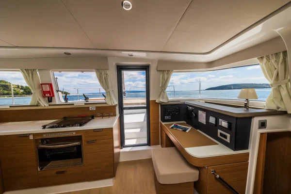 Katamaran mieten: Bali 4.2 - Au Soleil