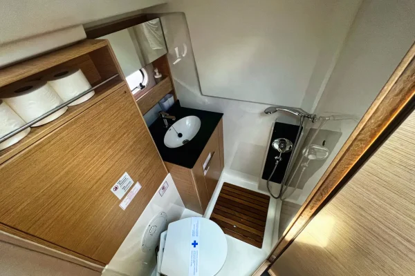 Bavaria 33 "Palermo" mieten