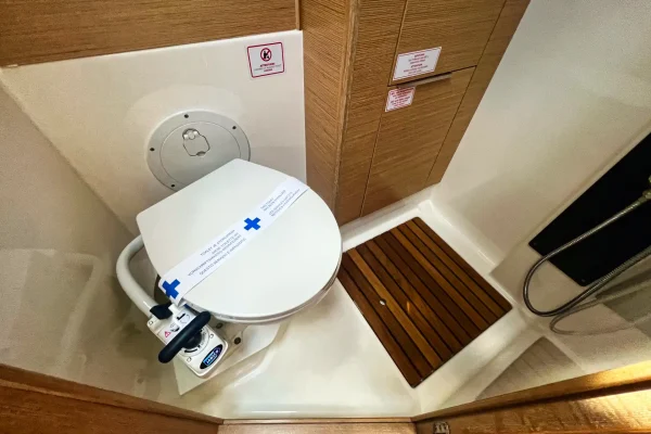 Bavaria 33 "Palermo" mieten