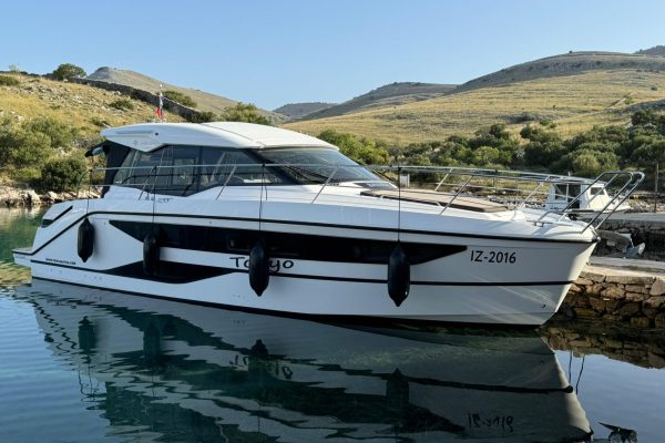 Motorboot mieten - Bavaria 36 - Tokyo