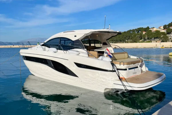 Motoryacht mieten Bavaria 41 - Ivana
