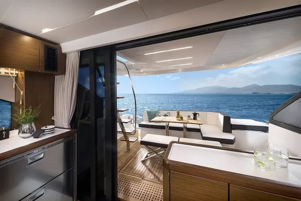 Bavaria R55 Fly - Ela