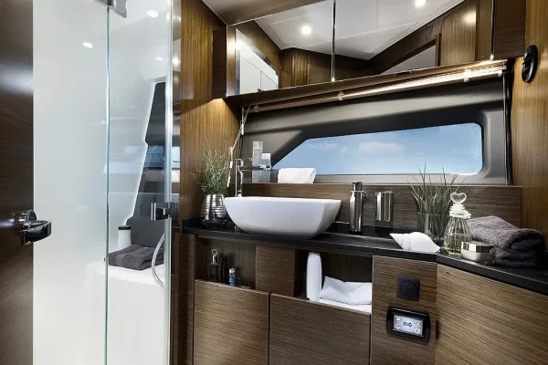 Bavaria R55 Fly - Ela