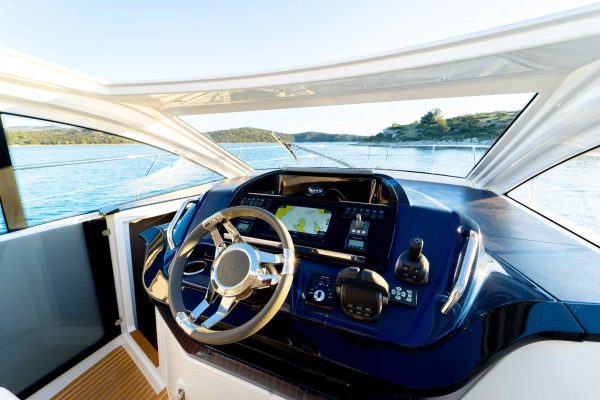 Beneteau Gran Turismo 41 Kroatien Motorboot