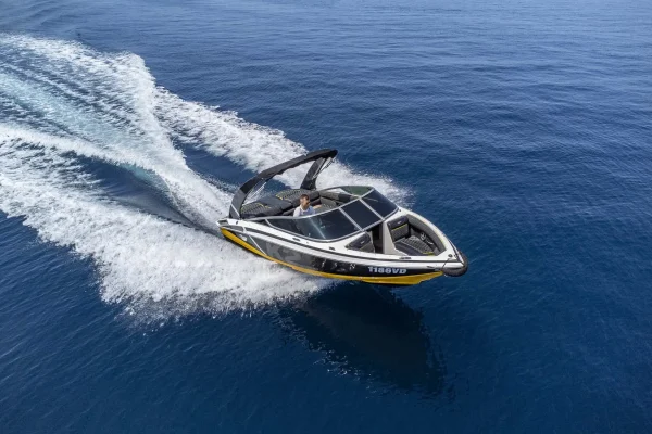 Sportboot mieten: Regal K2