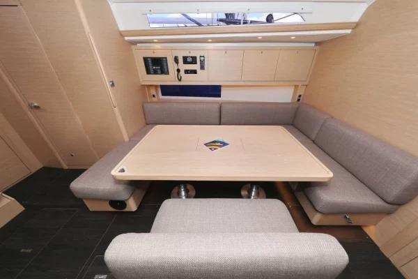 Segelboot in Vodice: Dufour 470 - Nausea