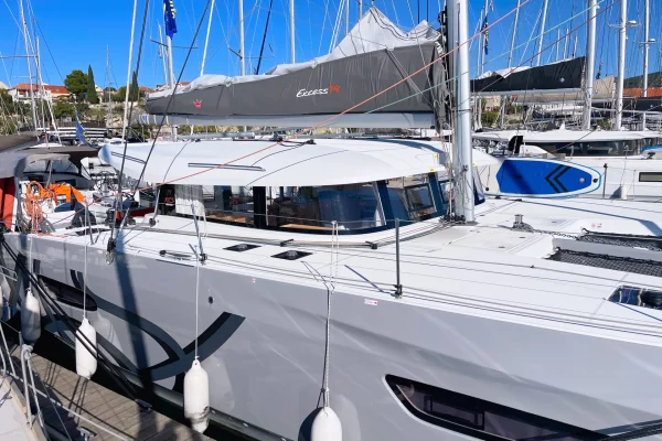 Excess 14 Arabella Sibenik