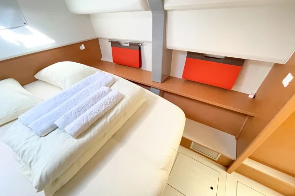 Excess 14 Arabella Sibenik