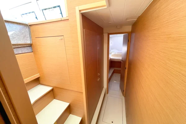 Excess 14 Arabella Sibenik