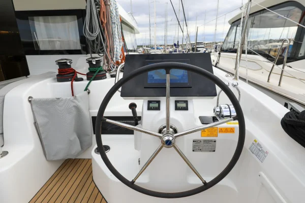 Excess 14 Windhunter Biograd