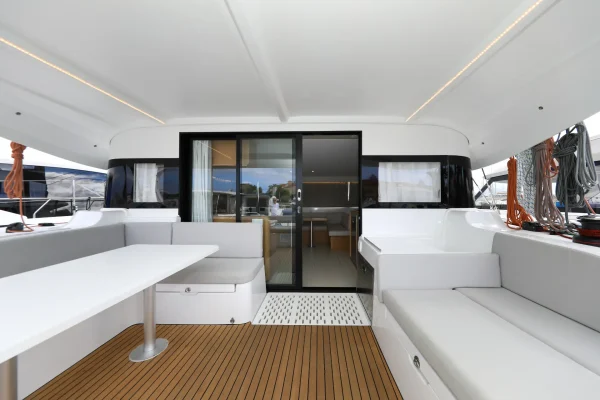 Excess 14 Windhunter Biograd