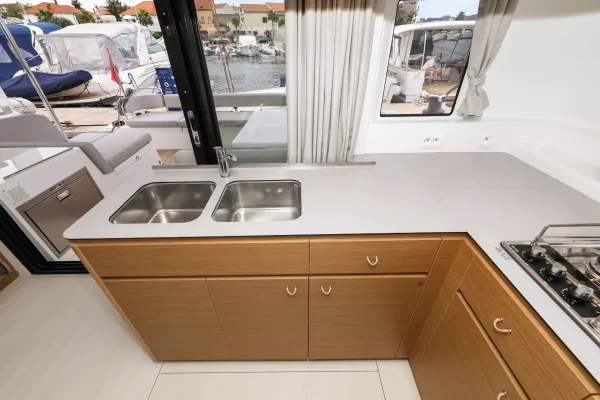 Excess 14 Windhunter Biograd