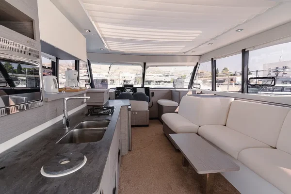 Fountaine Pajot MY4.S „Dana“