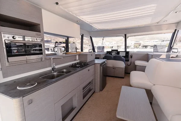Fountaine Pajot MY4.S „Dana“