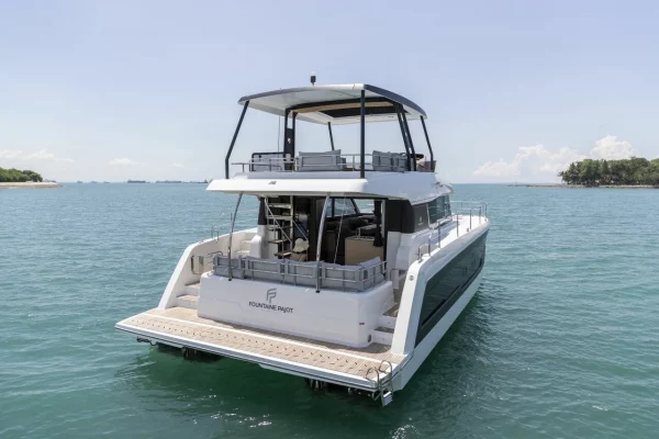 Powerkatamaran in Trogir: Fountaine Pajot MY - Mala