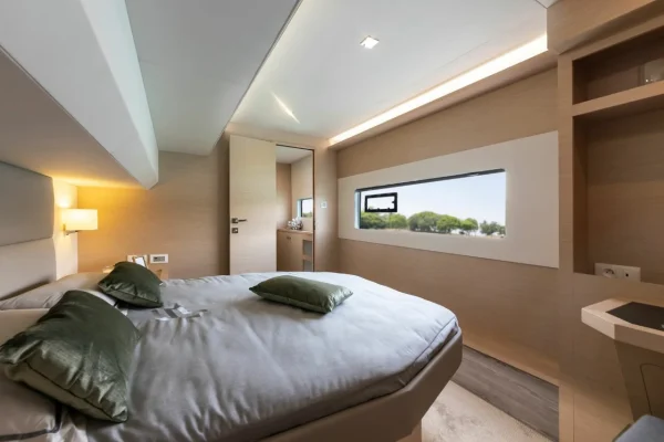 Powerkatamaran in Trogir: Fountaine Pajot MY - Mala