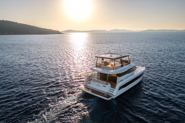 Fountaine Pajot MY6 - Family 2.0