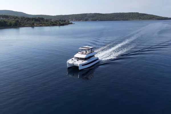 Fountaine Pajot MY6 - Family 2.0