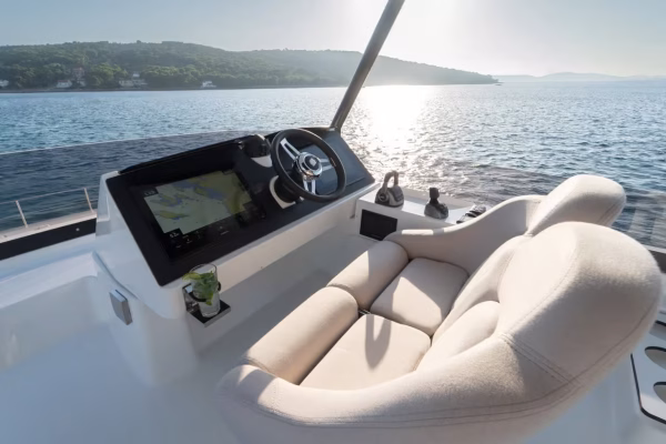 Fountaine Pajot MY6 - Family 2.0