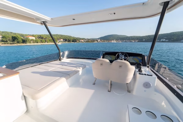 Fountaine Pajot MY6 - Family 2.0