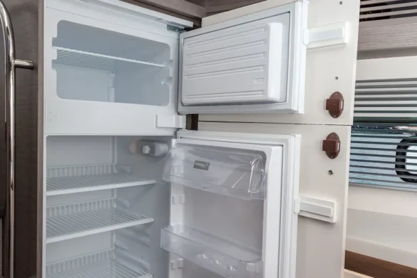 Motoryacht Charter in Šibenik: Gran Turismo 45 - Holly IV