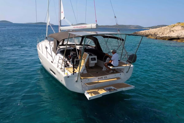 Segelboot mieten Šibenik: Hanse 410 - Mare Sol
