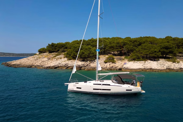 Segelboot mieten Šibenik: Hanse 410 - Mare Sol