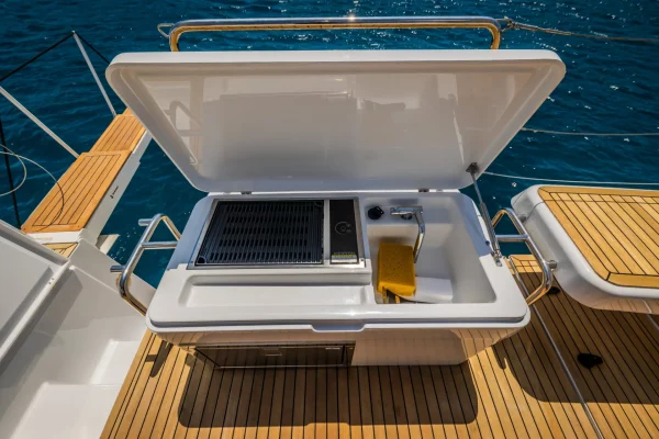 Luxus und Segeln in Trogir: Hanse 588 - Oceanelle