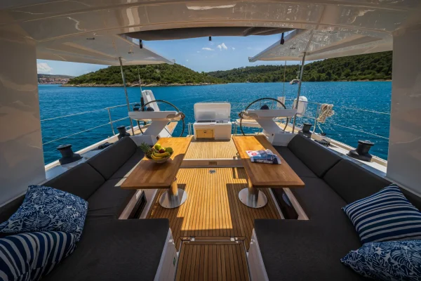Luxus und Segeln in Trogir: Hanse 588 - Oceanelle