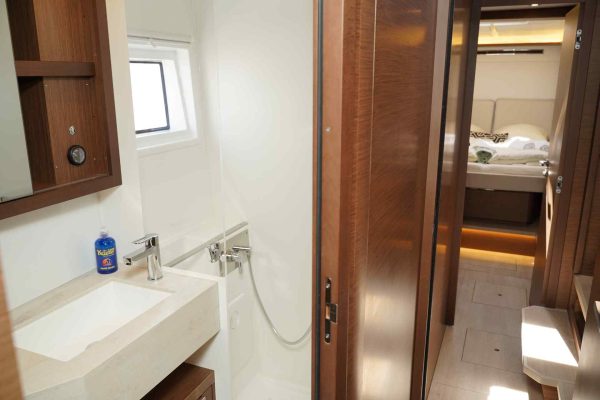 Katamaran Lagoon 46 "Kari" - Kroatien