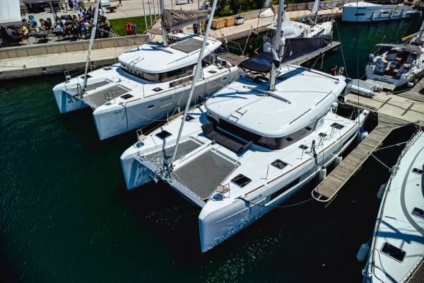 Katamaran Charter: Lagoon 40 - Duplo II