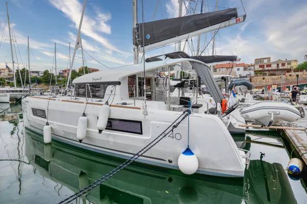 Katamaran Chartern in Kroatien