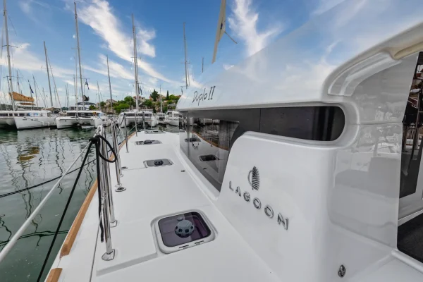 Lagoon 40 - Duplo mieten