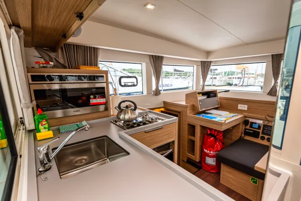 Lagoon 40 - Duplo mieten